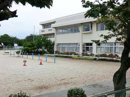 ���ӊ��@���w�Z 1400m �䑷�q�s���V�؏��w�Z