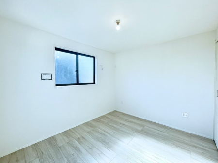 ̑ρ@g₷`ŃxbgƋ̒uɂ邱Ƃ܂B 