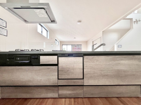 �L�b�`���@�������������I�ɁA�y�����I�V�X�e���L�b�`��  