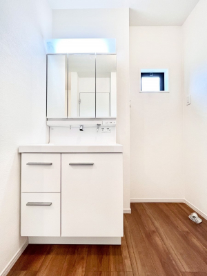 ���ʑ�E���ʏ��@���[�͂Ƌ@�\���ɗD�ꂽ���ʉ��ϑ�  