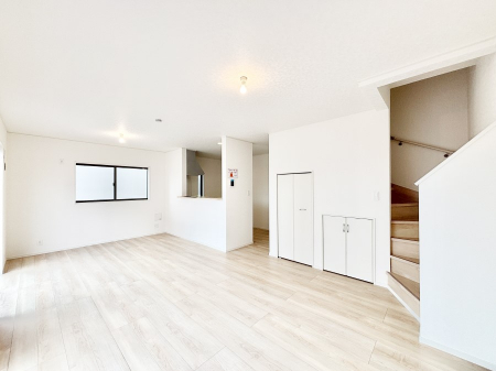 rO@Ƒ̓₩Șbŕ܂閾邢rO