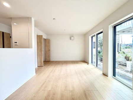 ̑ρ@傫ȑ炽Ղ̗zƕ郊rO  