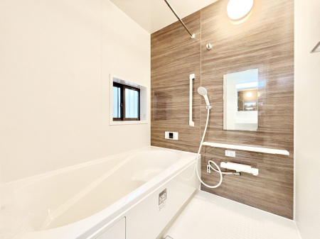 �����@����̔�������Ă���閾�邢�������̂���o�X���[��