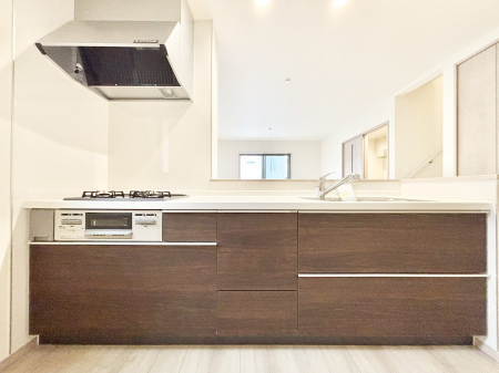 �L�b�`���@�������������I�ɁA�y�����I�V�X�e���L�b�`��