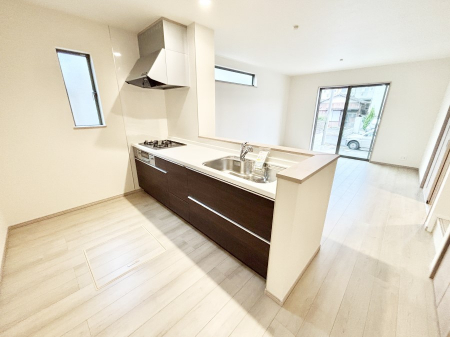 �L�b�`���@���������Ȃ��炲�Ƒ��Ƃ̉�b���y���߂�ΖʃJ�E���^�[�L�b�`��