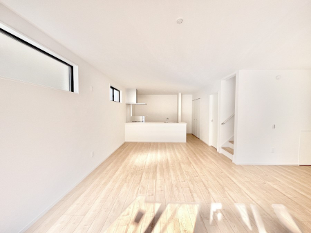 rO@Ƒ̓₩Șbŕ܂閾邢rO