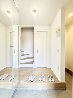 ց@~[tV[Y{bNX͂oO̐gȂ݃`FbNɕ֗