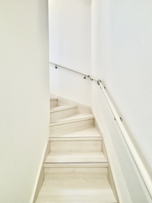 ���̑��@���S�����l�����K�i�ɂ͎肷���ݒu���Ă��܂��@