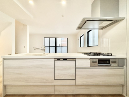 �L�b�`���@�������������I�ɁA�y�����I�V�X�e���L�b�`��  