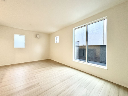 ���r���O�@�傫�ȑ����炽���Ղ�̗z���ƕ����������郊�r���O