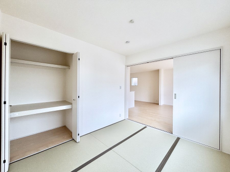 ̑ρ@_炩̋Ԃ́Aql̗Vя◈q̂ĂȂ̏ꏊƂďd󂵂܂B 