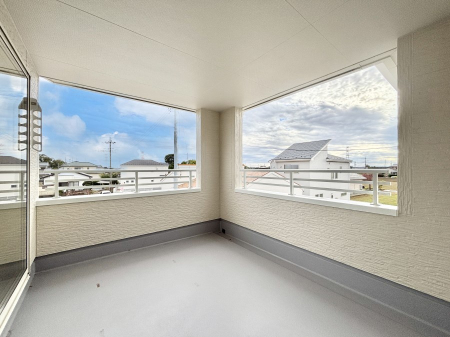 oRj[@Ci[oRj[Ȃ̂ŉJł󕨂oāAʂ̂ŊǂAXy[XƂďd󂵂܂B 