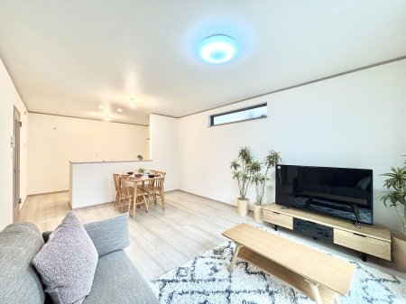 rO@Ƒ̓₩Șbŕ܂閾邢rO