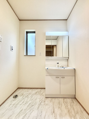 ʑEʏ@傫₷OʋŐʑ́AgȂ݃`FbN┧̂ɂ߂łB 