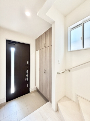 ց@KXXbg̓փhAɌ͂Ă܂