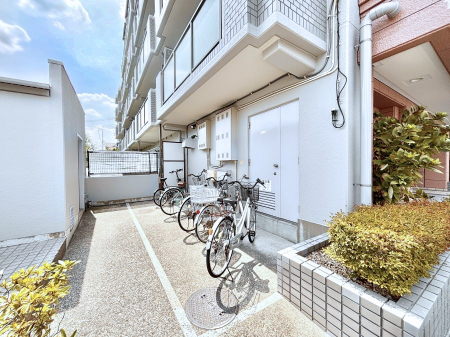 ̑@O ]Ԓui󂫏󋵂͓sxmFj