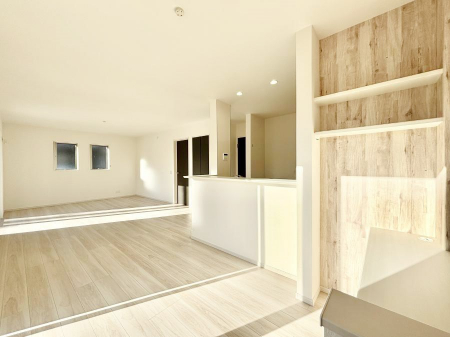 ���r���O�@�Z�ޕ��̌��������o�����A�C���e���A���l����̂��y���݂ȃ��r���O�ł��I 