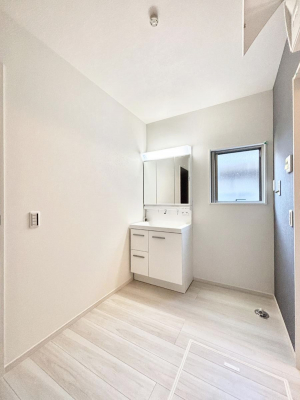 ���̑��@�L�X�Ƃ�Ƃ�̂��郉���h���[�X�y�[�X�@