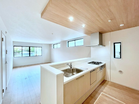 Lb`@Ȃ炲ƑƂ̉by߂ΖʃJE^[Lb`