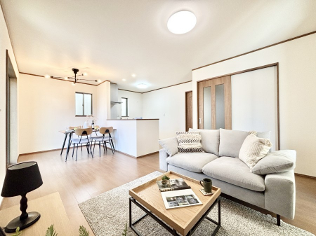 rO@͋Ĉkcj͉Ƒ݂Ȃ̉KԁƋCGł