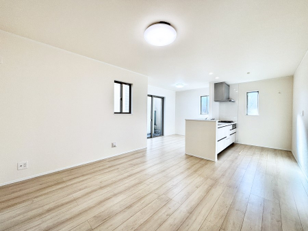 rO@ǂɂĂƑ̂ȂR~jP[VrOB 