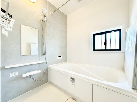 �����@����̔�������Ă���閾�邢�������̂���o�X���[��