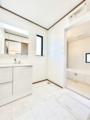 ���̑��@�L�b�`���Ƃ̓������l�����������W���݌v�ŖZ�������Ԃ̉Ǝ������N���N