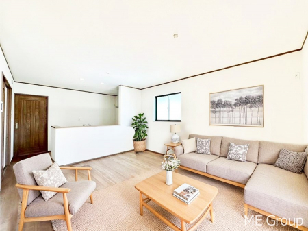 ���r���O�@�������������͋C�̂k�c�j�͉Ƒ��݂�Ȃ̉��K��ԁ��Ƌ��CG�ł�