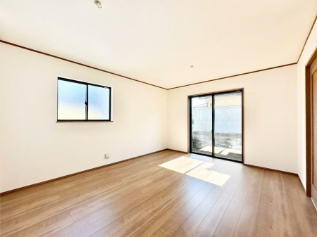 ���r���O�@�傫�ȑ����炽���Ղ�̗z���ƕ����������郊�r���O