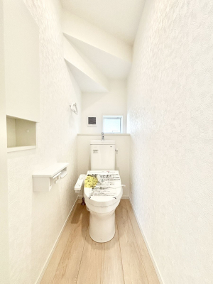 gC@gC1K2KꂼɔzuĂĂƂĂ֗łB 