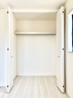 ���[�@�����Ղ�̎��[�X�y�[�X�ŉ��K�ɕ�点���� 