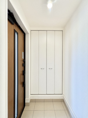 ���̑����ρ@�����Ղ���[�ł���V���[�Y�{�b�N�X�ŉƑ��S���̌C���A���ւ�������B  