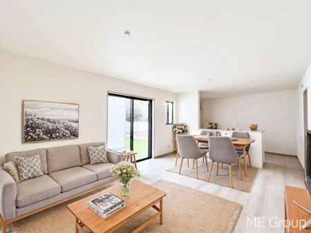 ���r���O�@���Ƒ��̓��₩�Șb�����ŕ�܂�閾�邢���r���O  ���Ƌ��CG�ł�