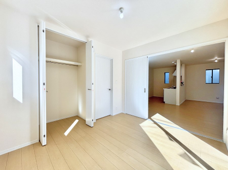 ̑ρ@rOׂ̗ɂmBJčLp邱Ƃ\łB  