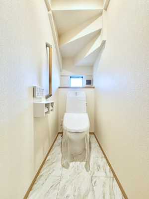 gC@gC1K2KꂼɔzuĂĂƂĂ֗łB 