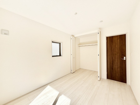 �Q���@�g���₷���`�Ńx�b�g��Ƌ�̒u�����ɂ����邱�Ƃ�����܂���B   