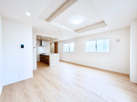 ���r���O�@�i�`�������e�C�X�g�̗D�����_�炩���F�g���̃t���[�����O���f�G�ȃ��r���O�ł��ˁB