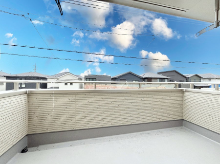 oRj[@Ci[oRj[Ȃ̂ŉJł󕨂oāAʂ̂ŊǂAXy[XƂďd󂵂܂B 