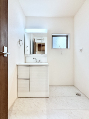 ʑEʏ@傫₷OʋŐʑ́AgȂ݃`FbN┧̂ɂ߂łB 