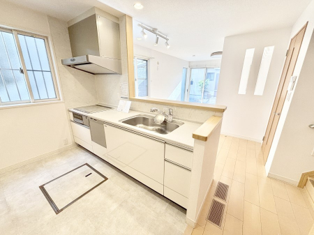 �L�b�`���@��Ƃ肠��L�b�`���ł͂��Ƒ��Ɗy�������������ł��܂��B