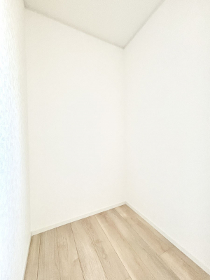 ̑@EH[NCN[[bgtŐԂLpł܂B