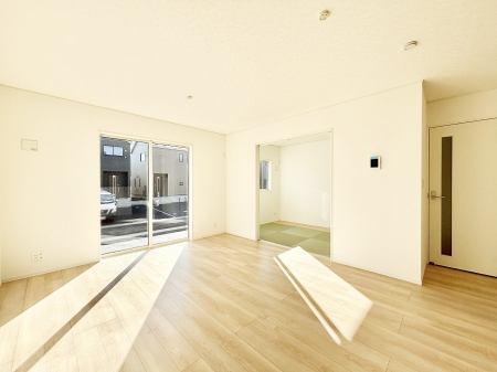 ̑ρ@אڂ̘aJ΂ɍLXԂ