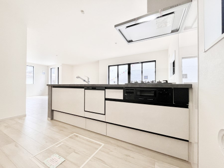 �L�b�`���@�L�X�Ƃ����g������̗ǂ��L�b�`���œ��X�̂��������y�����Ȃ肻��