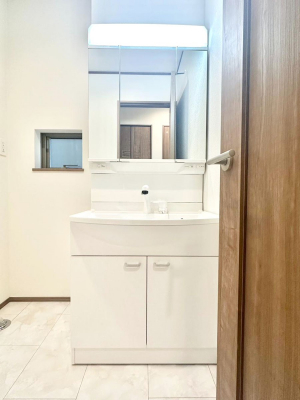 ʑEʏ@傫₷OʋŐʑ́AgȂ݃`FbN┧̂ɂ߂łB 