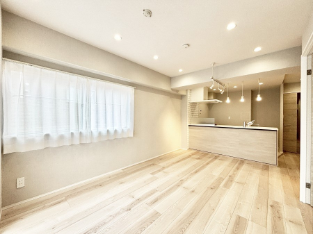 rO@Ƒ̓₩Șbŕ܂閾邢rO  