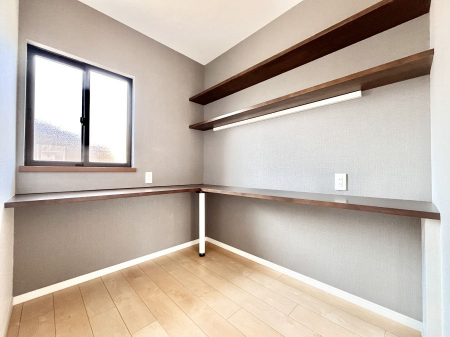 ̑ρ@Ղ̔[˃Xy[XŉKɕ点   