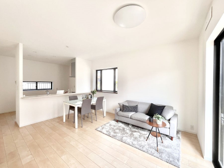 rO@Ƒ̓₩Șbŕ܂閾邢rO  