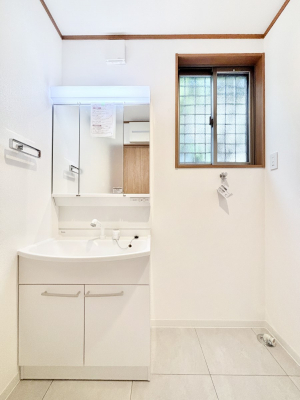 ʑEʏ@X^COɕ֗ȎOʋA~[LrlbgōׂXbL