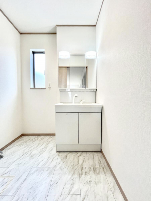 ʑEʏ@傫₷OʋŐʑ́AgȂ݃`FbN┧̂ɂ߂łB 