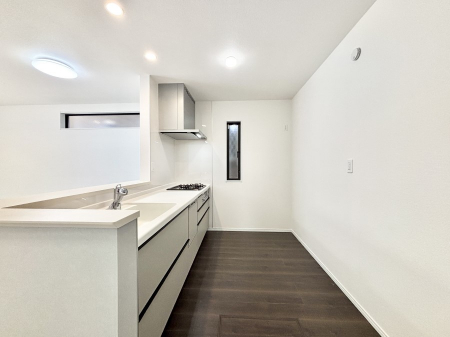 Lb`@u₩ȕʂ蔲Lb`B̂Ŗ邭Cɂ𗧂܂B  